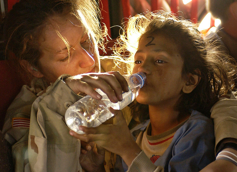 ملف:Humanitarian aid OCPA-2005-10-28-090517a.jpg
